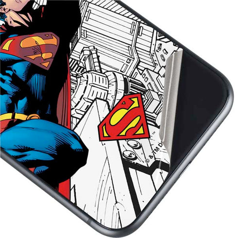 DC Comics Superman Super Speed Flying Over City iPhone 11 Skin